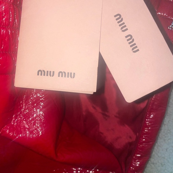 MIU MIU PATENT LEATHER RED SKIRT - Picture 2 of 4